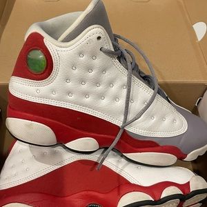 Jordan 13s sneakers size 6Y